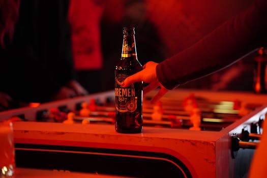 online poker game participants